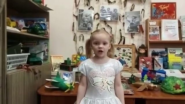 Майский праздник смотреть онлайн