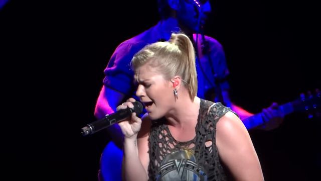 Kelly Clarkson covers Justin Timberlake's Cry Me a River - 9/1/12 смотреть онлайн
