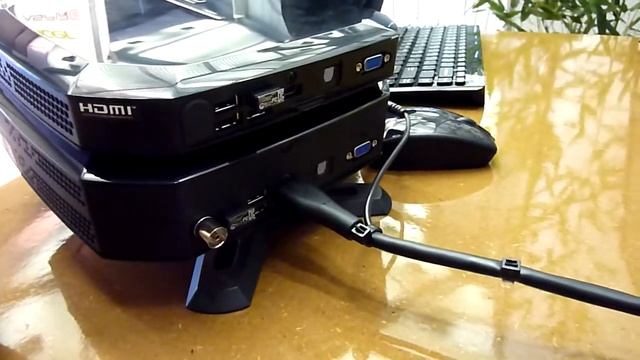 Acer Revo RL70 beide Versionen im Hands On смотреть онлайн