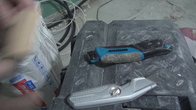 Нож для гипсокартона IRWIN смотреть онлайн