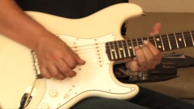 2010 Fender Custom Shop 1963 Stratocaster, olympic white, NOS Part1 смотреть онлайн