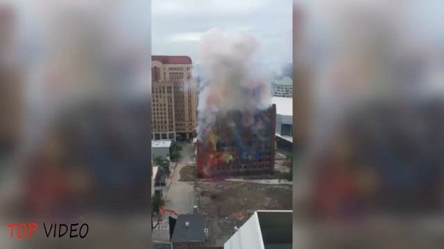 10 интересных сносов зданий.