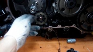 Замена пластиковой шестерни маслонасоса Kawasaki vn 1500 без разбора двигателя