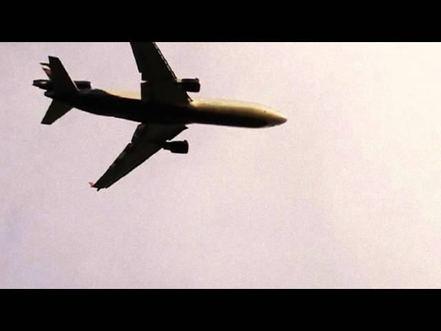 Самолёт Взлетает из Шереметьево Airport takeoff, Airplane take off смотреть онлайн