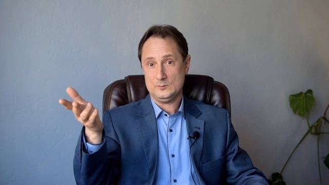 Секрет 1. Что нужно делать, чтобы научиться выступать? Как научиться ораторскому искусству. Серия.. смотреть онлайн