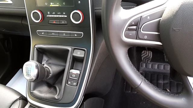 181D25708 - 2018 Renault Grand Scenic SIGNATURE NAV DCI 27,995 смотреть онлайн