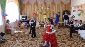 Весёлая сценка на выпускном утреннике детского сада