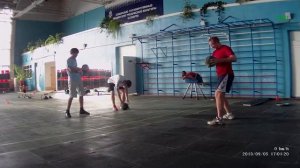 Упражнения с набивным мячом