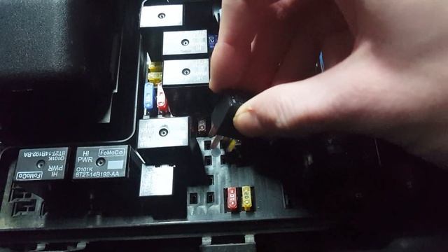 2013-2017 ford fusion lincoln mkz mustang ac clutch relay location смотреть онлайн