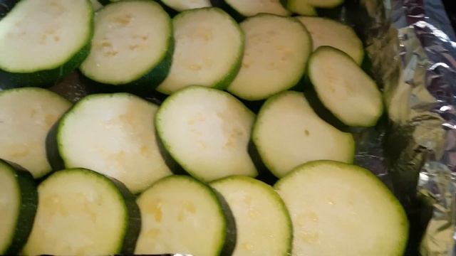 Самый простой и быстрый рецепт с кабачками ? Кабачки, запеченые в духовке ?