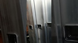 Усиленная алюминиевая  трёхсекционная лестница Комбат