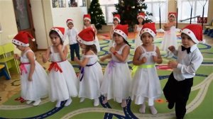 Детские новогодний танец