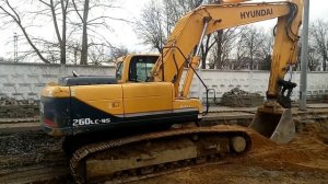 Экскаватор Hyundai R260LC-9S. Видеосюжет. Hyundai R260LC-9S excavator. Video story.
