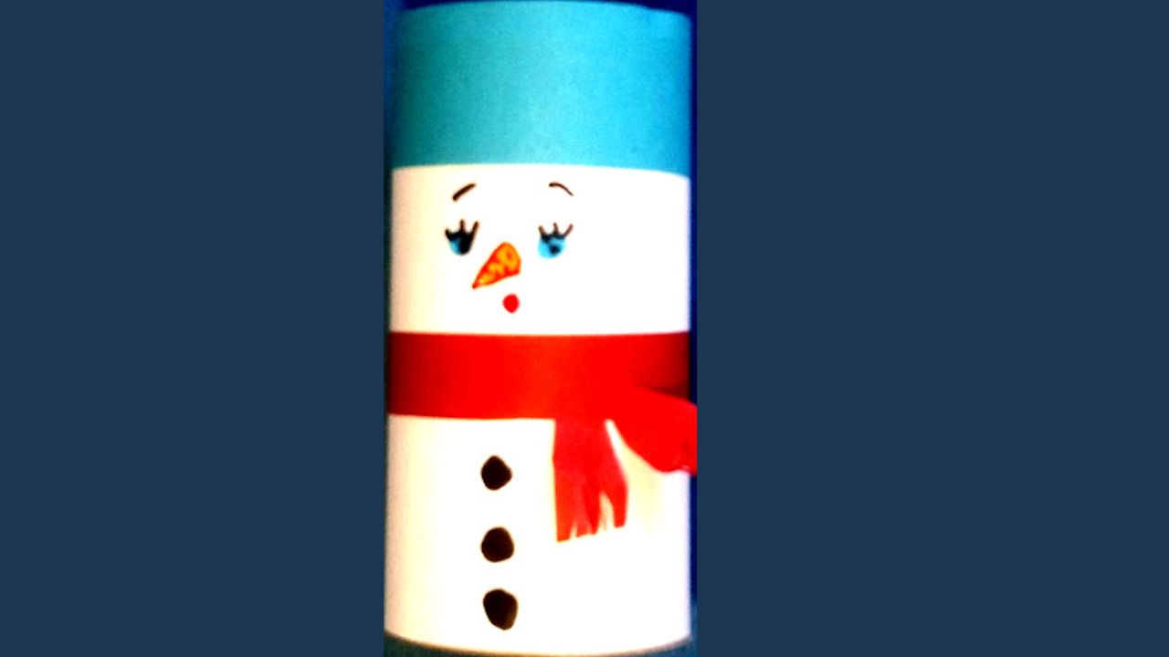 Простая поделка. Снеговик #простаяподелка #поделкадлядетей #поделкаизбумаги