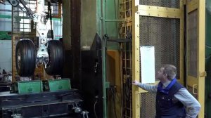 В Сибирском НИИ авиации провели испытания опор шасси самолета "Суперджет-100"