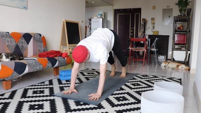 ХАТХА ЙОГА средний уровень/раскрытие тазобедренных суставов/ ЙОГА ДОМА №46/ Практика от 13 Июня 202 смотреть онлайн