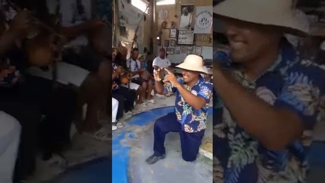 vem Vadiar Capoeira Mestre Sabiá PE.