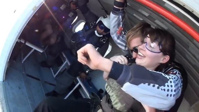 Позняк Надежда в небе над г. Дубай.VOB смотреть онлайн