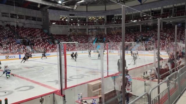 Раскатка хоккеистов Салавата Юлаева в Челябинске перед матчем с Трактором 19.10.21 смотреть онлайн