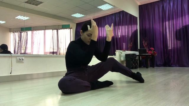 Комбинация contraction/release. Современный танец для детей