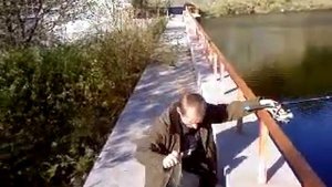 Рыбалка на дамбе.о.Шикотан.mp4
