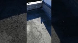 Отсыпка отмостки отсевом. Заливка чернового пола. Армирование стяжки.