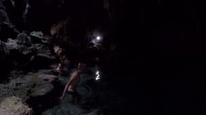 Пещера с подземным озером Hinagdanan cave Панглао Филиппины