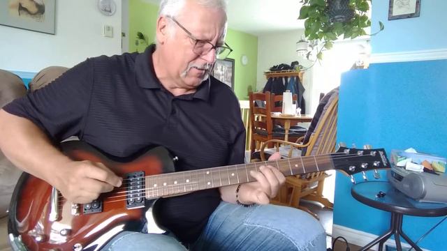 Poor old guitar Addicks still playing.. смотреть онлайн