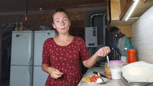 У какой козы самое вкусное молоко.У кого самые вкусные яйца.Богатый обед.