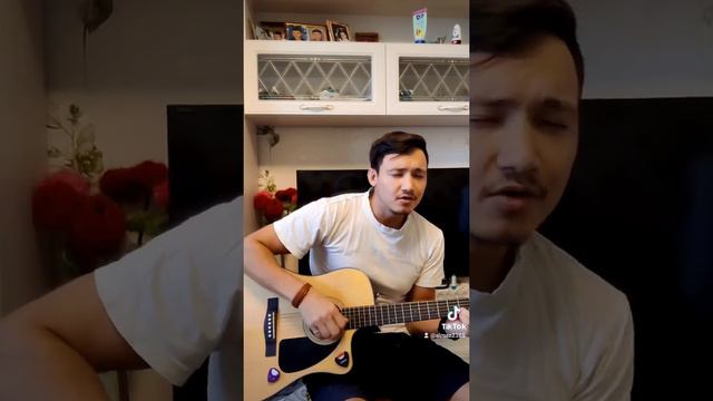 глупая девочка просто хочет #пение #дворовыепесни #гитара смотреть онлайн