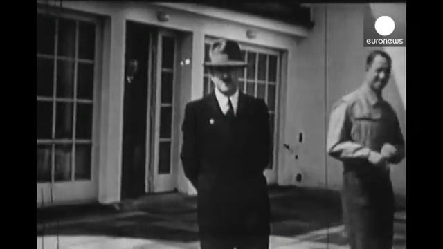 "Майн Кампф" отримав "нове життя" смотреть онлайн