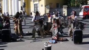 Музыка индейцев. Индейцы выступают на Сенной площади