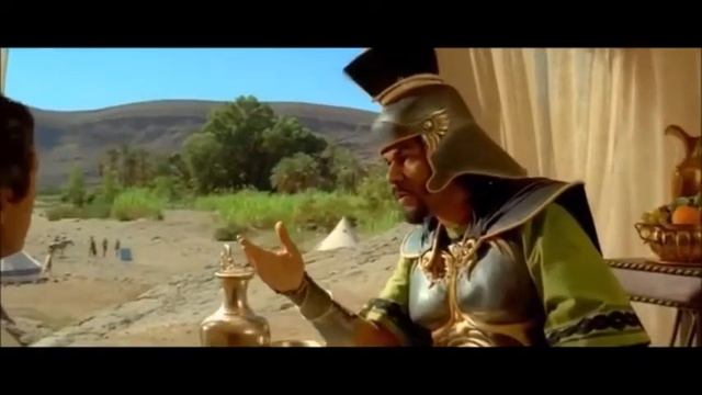 О! Сегодня я видел сон, что я выиграл миллион сестерциев и купил на эти деньги пару сандалий... смотреть онлайн