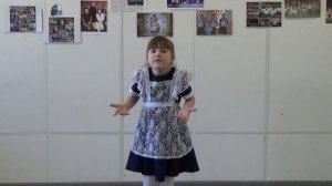 В. Степанов "Круглый кот", стихотворение. Читает Кокоша Диана, 7 лет