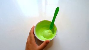 Как сделать  слайм из воды шампуня и крема / Самые простые рецепты лизунов / Слайм без тетрабората