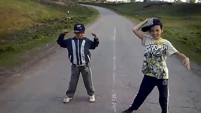 Танец маленьких утят:) смотреть онлайн