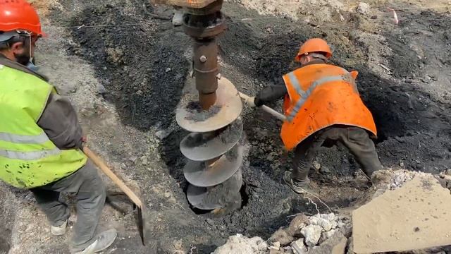 ЛИДЕРНОЕ БУРЕНИЕ Ф550мм ДЛЯ ПОГРУЖЕНИЯ ТРУБЫ 530мм. ШПУНТЕКС 8(495)960-5017 смотреть онлайн