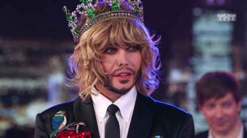 Мен студенттік догги стилін былғадым Порно мини юбкалар мен колготки