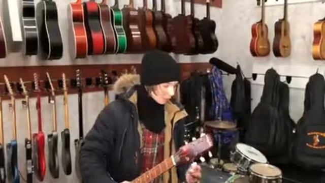 Отзыв клиента для Магазина музыкальных инструментов Салон Маэстро 18.01.19 смотреть онлайн