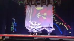 Лирический танец с платками