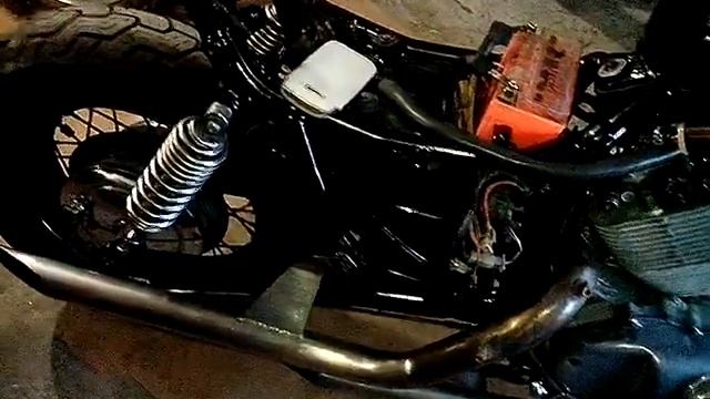 Один карбюратор на Yamaha Virago 400 смотреть онлайн