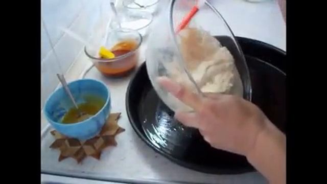 Пицца домашняя. Пицца из дрожжевого теста. Пицца тонкая. смотреть онлайн