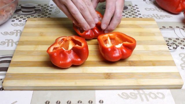 ВКУСНЯТИНА - перец с фаршем и сыром в духовке!!