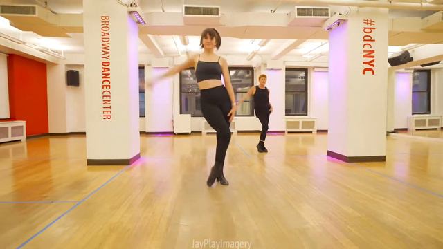 Assisting Deb Roshe’s BDC Class смотреть онлайн