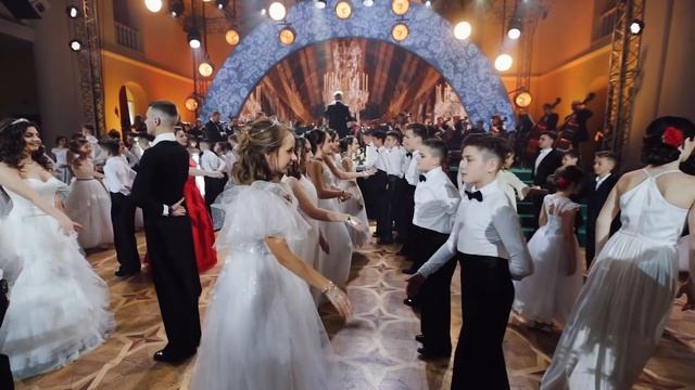 Детский Венский бал смотреть онлайн