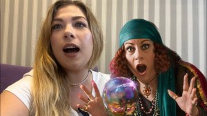 КАК Я ХОДИЛА К ГАДАЛКАМ! Кто такие экстрасенсы и что такое магическое мышление?