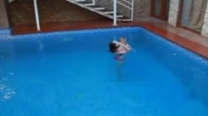 в Ейске отель Торнадо | Мира Панда купается в бассейне | Влог | Оцени