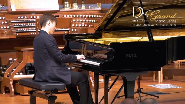BEETHOVEN 2020: Jongyun Kim plays Sonata N. 8 Op. 13 "Pathétique" смотреть онлайн
