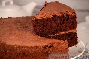 Укрощаем капризы шоколадного бисквита.
ШОКОЛАДНЫЙ БИСКВИТ БРОШЕННЫЙ