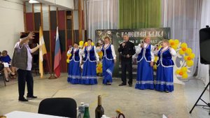 А над берегом реки, едут, едут казаки! День добра и уважения